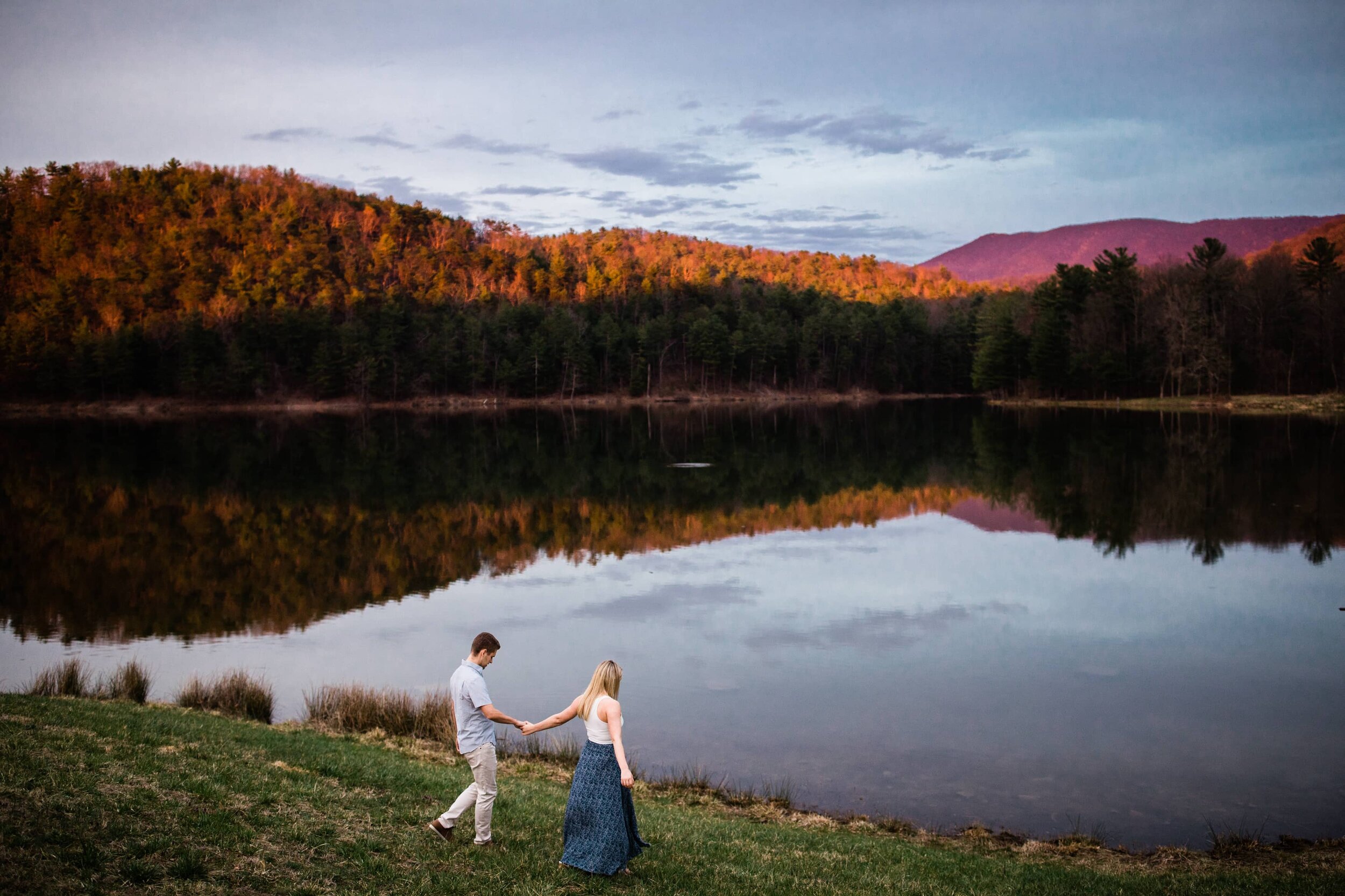 Taylor-David-Virginia-Mountain-Engagement-Photography-137.jpg